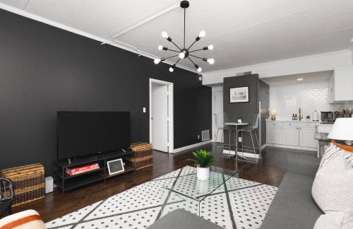 Home to the Stars on Music Row with Pool and Free Parking - Foto 11