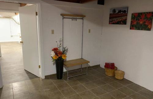 Spacious lower level living all for you! - Foto 20