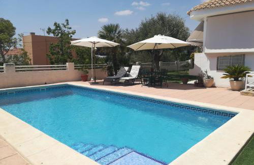 Chalet con dos apartamentos - Foto 9