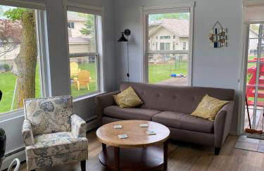 Caseville Splash and Sand Beach House - Photo 14