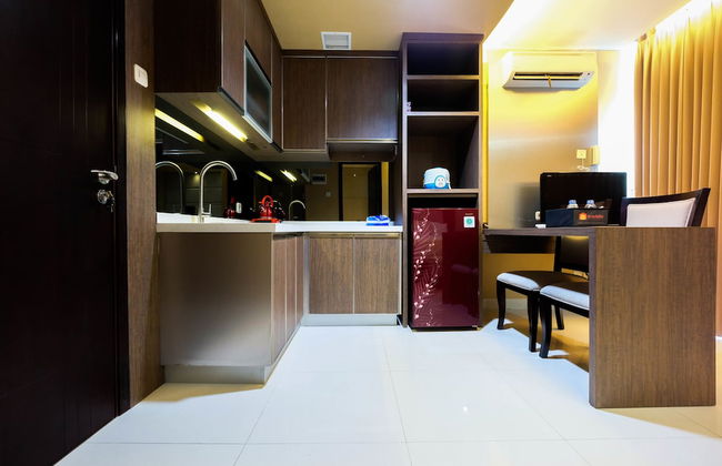 Minimalist Style Studio Brooklyn Apartment near IKEA Alam Sutera - Foto 16