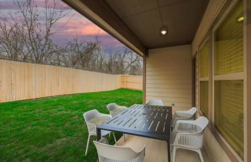 Your Vibrant Dallas Getaway Home - Foto 32