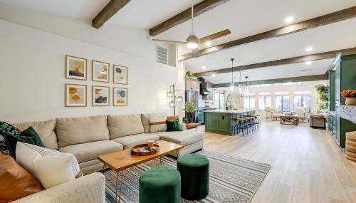 Stylish Flagstaff Hideaway with Hot Tub and Fire Pit! - Foto 5