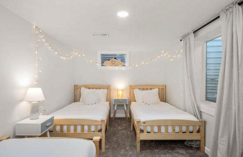 Beautiful 3 story villa with room for 17 people - outdoor POOL and indoor SAUNA - Foto 50