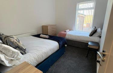 Spacious 3-Bedroom Apartment with Modern Comforts - Foto 1