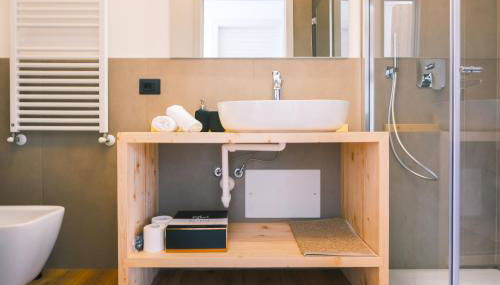 Costa Blu - Pool and terrace overlooking the lake - Foto 4, towels, Shower