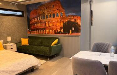 Mara Boutique Solihull - Photo 18