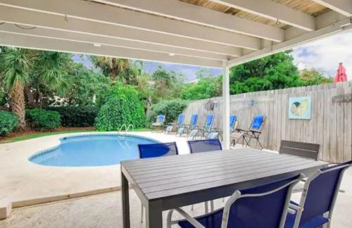 Say YES To Spring! 4BR Home w private pool 2 min to Destin beaches - Foto 2