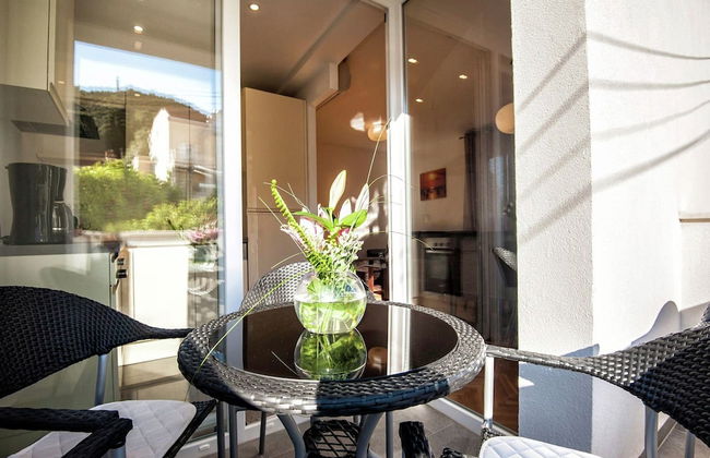 Luxury Apartment With Private Balcony in Quiet Area - Foto 1