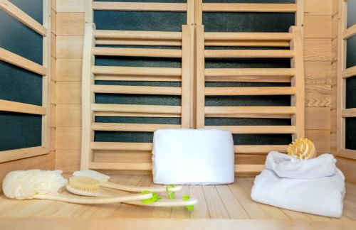 Waterfront Villa with Beach, Pool, Cinema, Game Room and Tiki - Foto 57