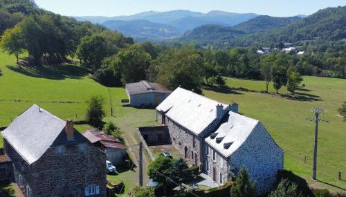 Lodge-Sagne une ferme rénovée au cœur du Cantal à proximité de la station de ski du Lioran - Foto 2