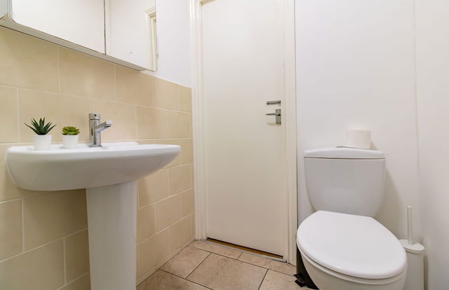 Beautiful 1-bed Apartment in Gateshead - Photo 13