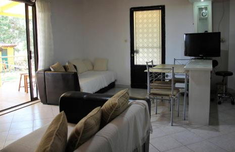 Amarynthos Beachfront Vacation House with garden - Foto 22