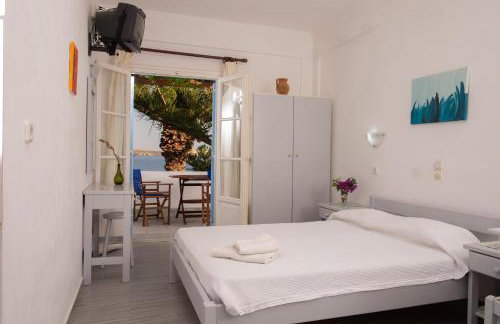 Nikoleta's Studios - Photo 4