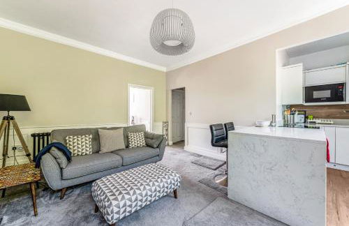 Luxury Converted Victorian Flat in Leafy Highbury - Pass the Keys - Foto 7