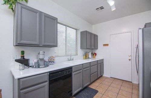 Stylish Home Phoenix - Low Rates NOW! - Foto 26