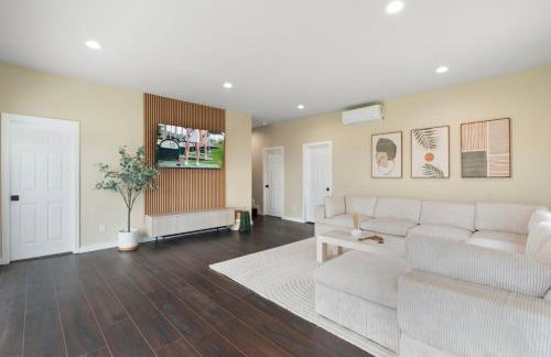 Luxury 5BR Cottonwood Retreat with Pool and Panoramic Views - Foto 12