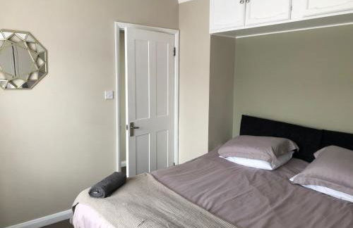 By Buildersbeds - Hill House 3 Bedrooms - Foto 32