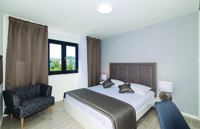 Modern Kastel Villa With Private Pool, Gym, and Large Outdoor Space - Foto 7