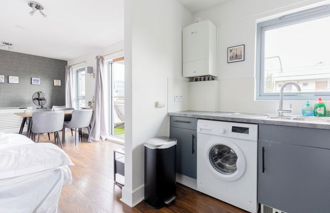 Bright 2 Bedroom Flat in Lambeth With Balcony - Foto 10