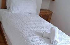 Stunning 3BD Victorian House in Bramhall Village - Photo 34