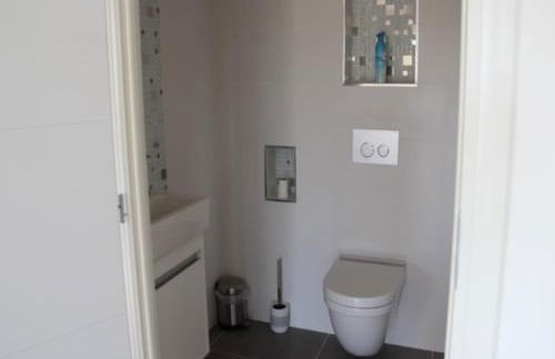 State of the Art Fixtures Villa in Vidauban with Pool - Photo 60