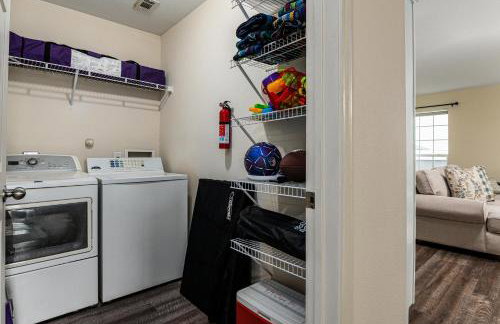 Deep Blue Yonder - Ping-pong! Bikes! Games! Cute and cozy 3-bed, 2-bath home in the heart of Crystal Beach! - Foto 12