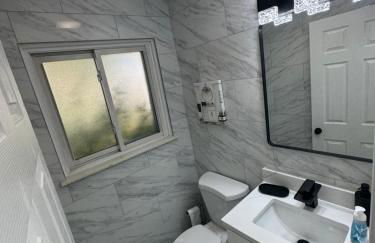 Modern Family Home -3BR -High Speed Wi-Fi Comfort - Foto 14