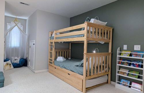 Lake Days Getaway - Lakeside Family Escape Near Hillsborough - Foto 16