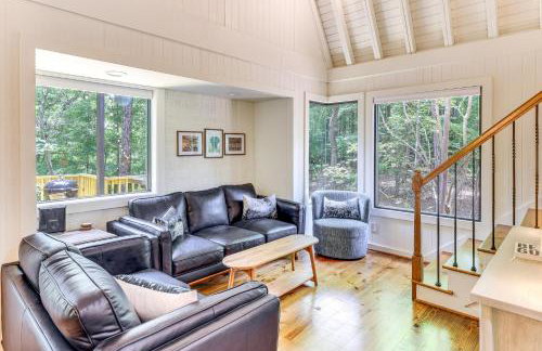 Family-Friendly Dadeville Cabin with Hot Tub and Porch - Foto 3