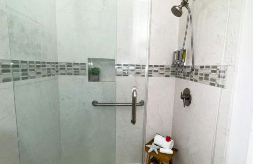 Gulf Views, Hot Tub, Steps to Beach - Foto 29