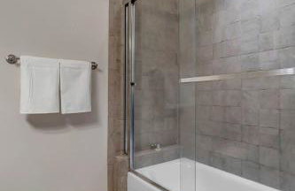 Hidden-Gem 2B Towhhouse in Springfield Close to DT and Stadium! - Photo 33