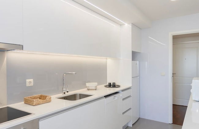 Liiiving in Matosinhos - Seaside Balcony Apartment - Foto 2