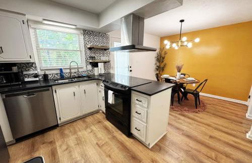 Azalea: 2 primary bedrooms w/ bathrooms - Foto 11