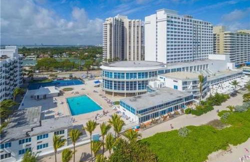 Castle Beach Club Apartments - Photo 10