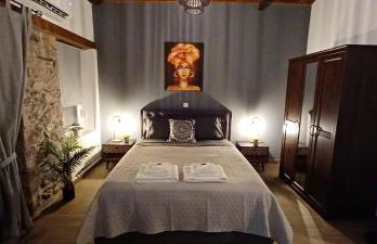 Luxury Apartment with balcony - Photo 3