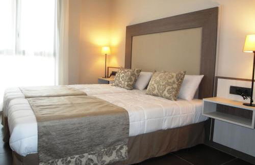 Pierre & Vacances Barcelona Sants - Foto 8