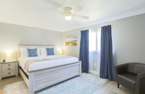 Pool Table, Minigolf, Games at Pondside FunHouse - Foto 21