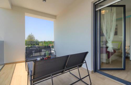 Luxury Villa with extra heated pool with hydromassage, biliard near town center and beach by WiiBuk - Foto 57