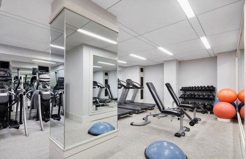 UES 1BR w Gym Doorman Stunning Roof NYC-505 - Foto 14