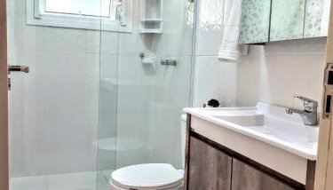 Apartamento Refúgio do Ipê em Gramado - Próximo ao Lago Negro - Foto 5