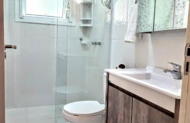 Apartamento Refúgio do Ipê em Gramado - Próximo ao Lago Negro - Photo 5