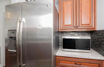 Arcade, Ping Pong, Hot Tub, Gas Grill, & King Bed - Photo 39