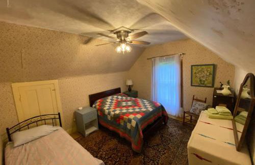 Lakeview Farmhouse with Beach Access - Foto 7