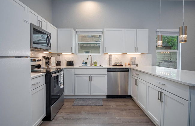 Your Dream Stay 4BR 2BA Near Downtown Riverwalk - Foto 7