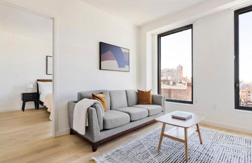 Blueground Chelsea rooftop pool nr High Line NYC-2145 - Foto 1