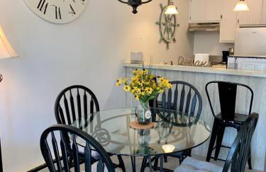 Cedar Haven Unit 202 by Simple Life Rentals - Photo 23