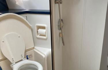 Entire Boat at St Katherine Docks 2 Available select using room options - Photo 30