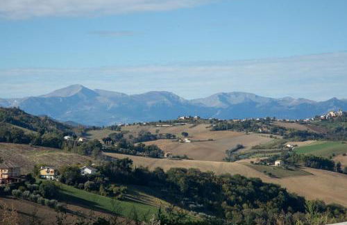 Casa Renzo, Exclusive Farmhouse with Private Pool - near Fermo - Foto 8