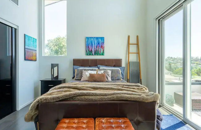 Troy Dr - Sleek & Modern Hollywood Hills Home With Stunning Views - Foto 13